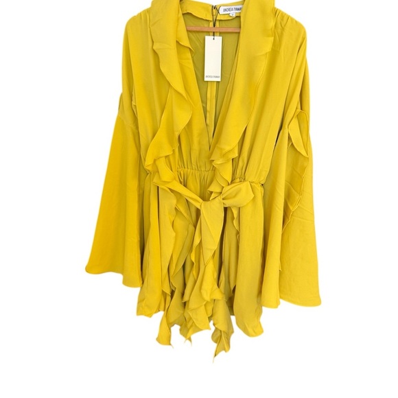 Andrea Iyamah size 6 (S) NWT Bright Yellow Long Sleeve romper with shorts - Picture 2 of 15